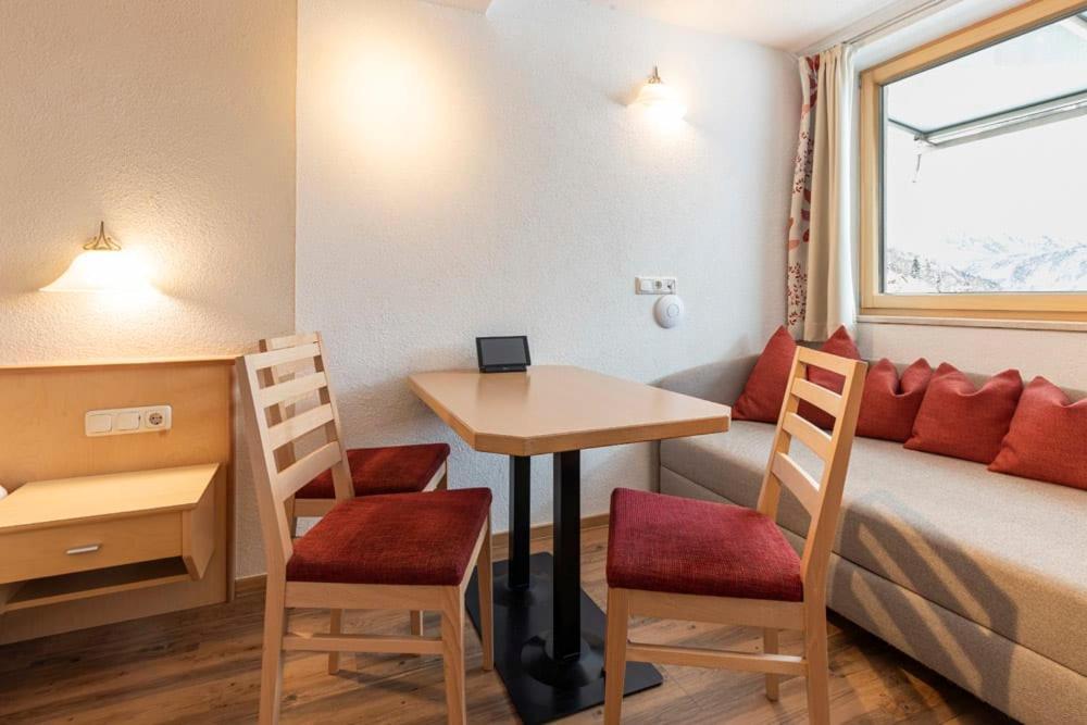 Edelweiss Ladis Inklusive Sommer Bergbahnticket Bagian luar foto