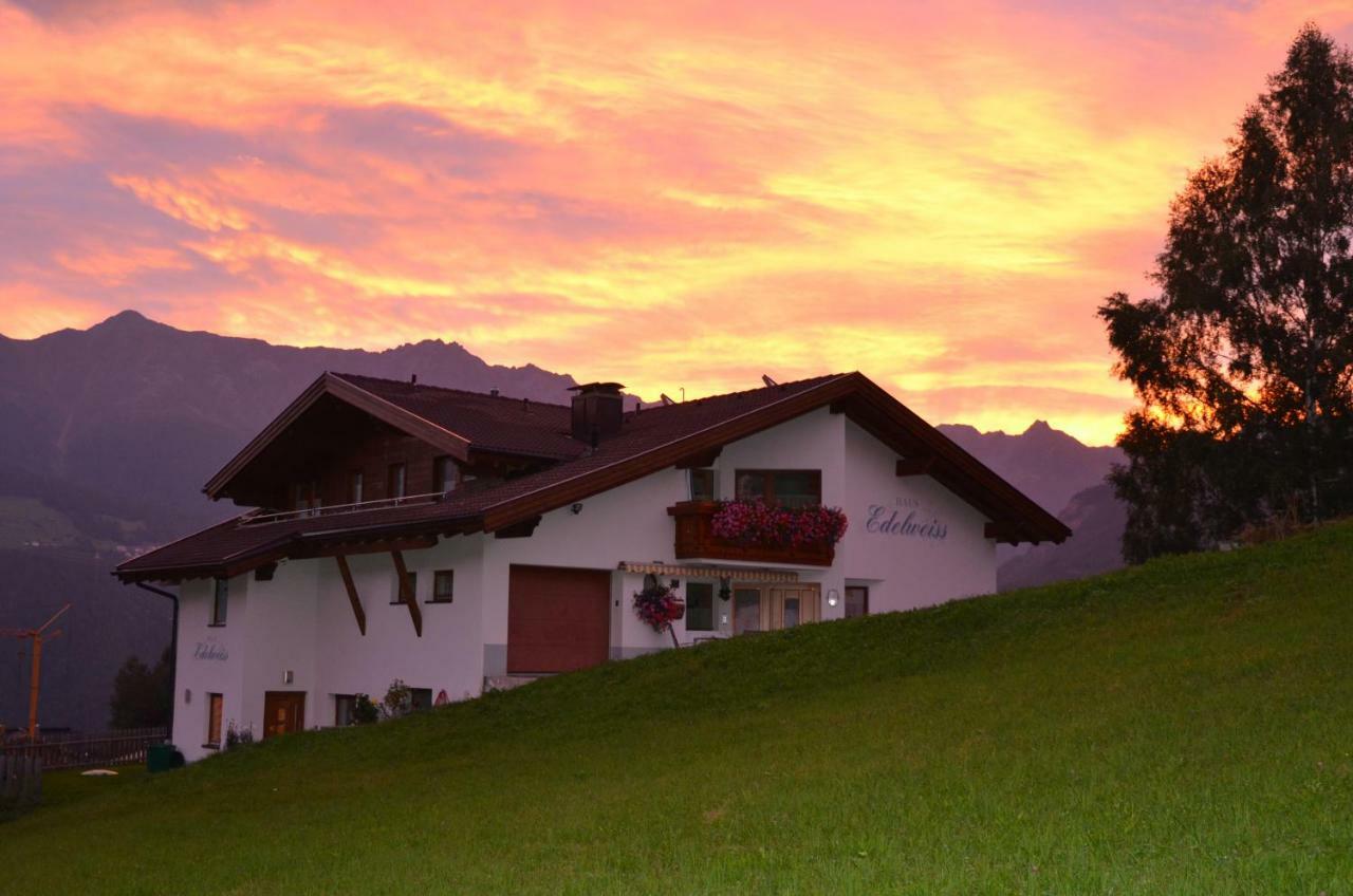 Edelweiss Ladis Inklusive Sommer Bergbahnticket Bagian luar foto